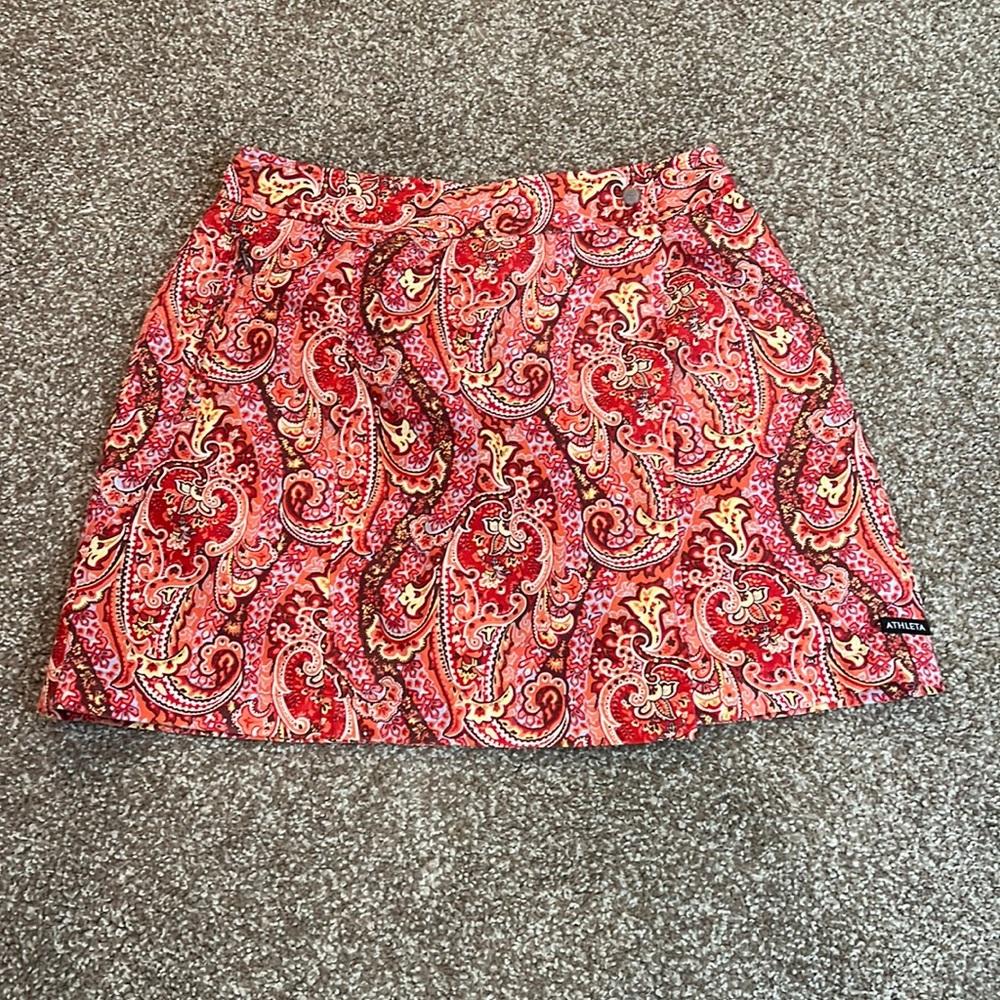 Athleta paisley skort. Reds yellow and brown. Size 6.
